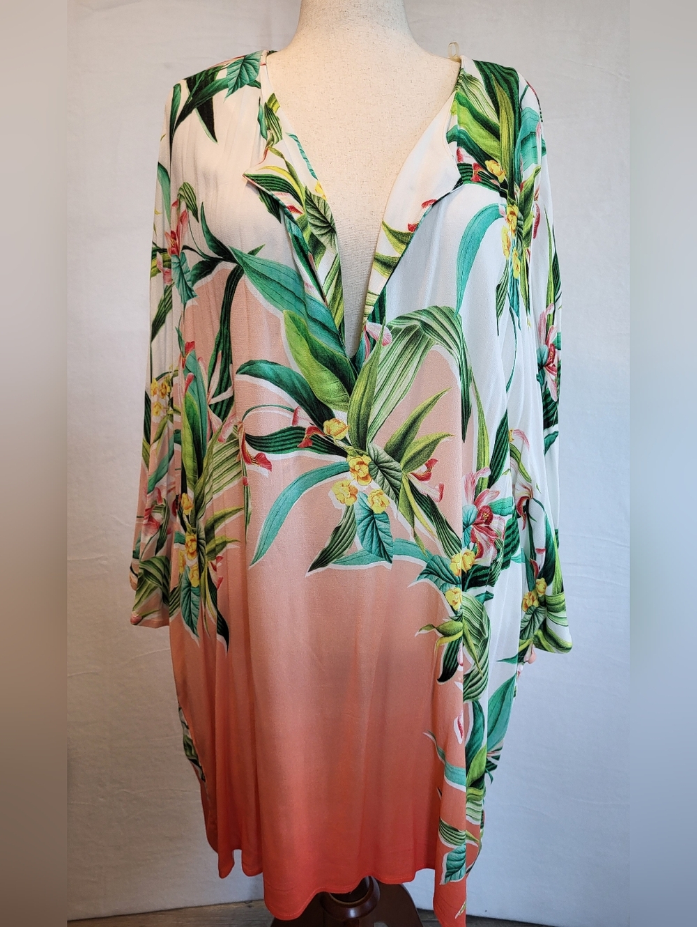 NWT Trina Turk  Coral Ombre Floral Swim Cover-Up with Tropical Leaves Size 3x